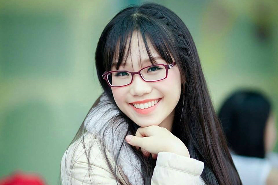 Nhan sắc đời thường của tân hoa khôi ĐH Ngoại thương 2017